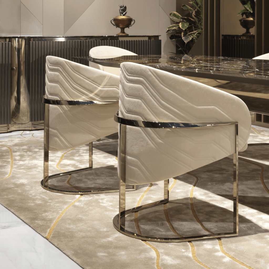 Timeless Curve Dining Chair